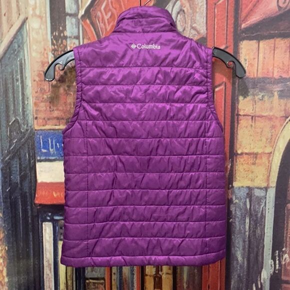 LADIES COLUMBIA VEST - Picture 2 of 5